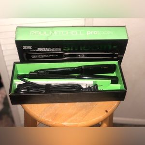 Paul Mitchell Flat Iron Hair Straightener